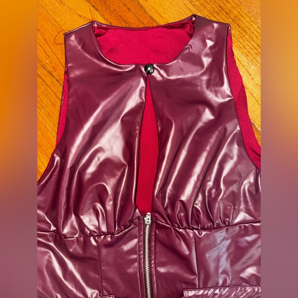 NWT SHEIN Burgundy Faux Leather Drawstring Corset Crop Top - Picture 4 of 7